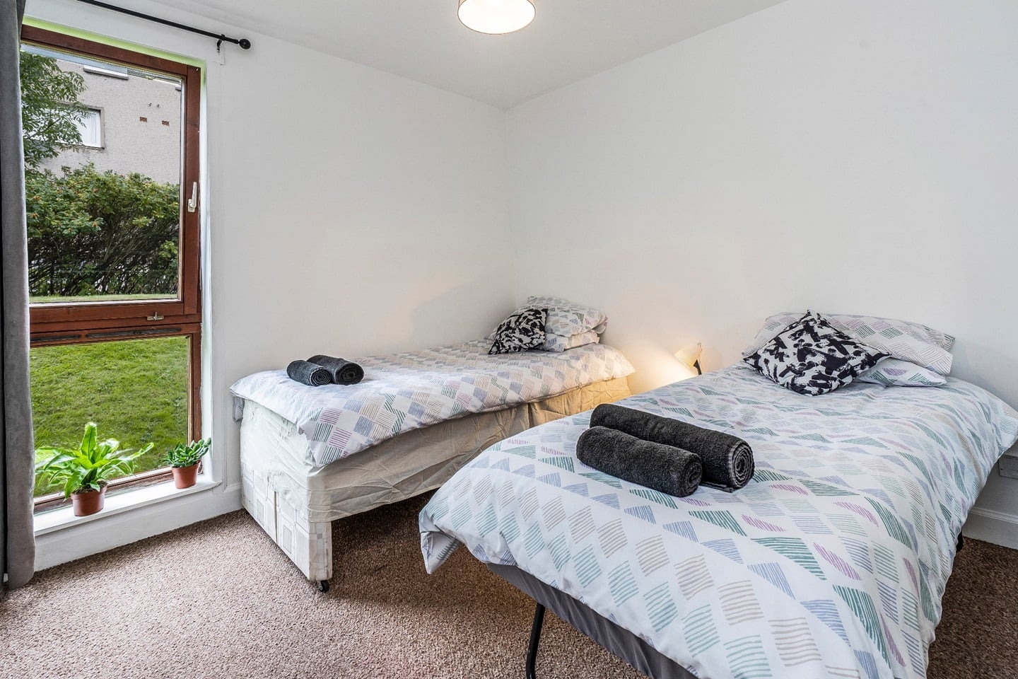 Additional image 3 of 2 Bed Flat, Edinburgh, EH8, N1 7GU