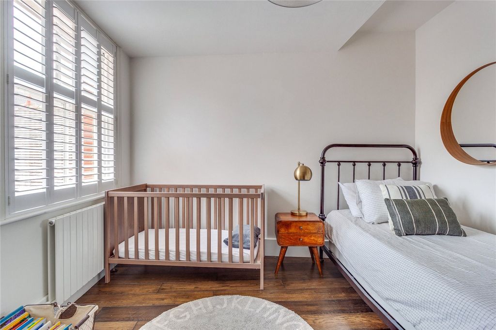 Additional image 14 of 4 bed detached house to rentNorman Avenue, Henley-On-Thames, Oxfordshire RG9