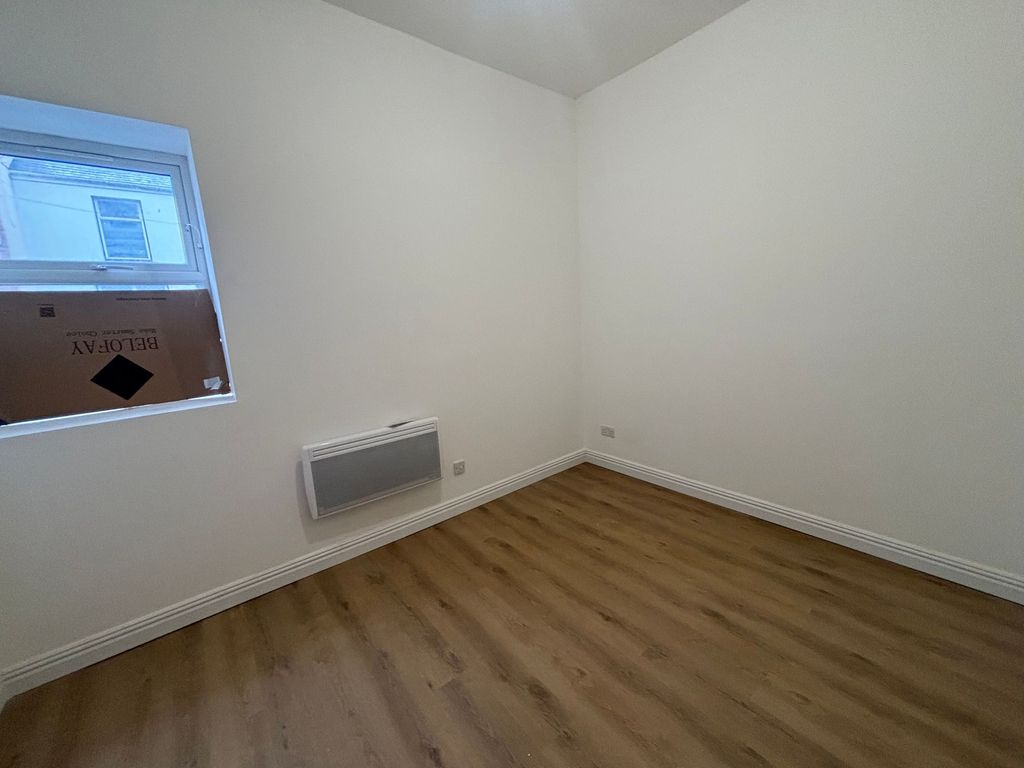 Additional image 6 of 1 bed flat to rentYstrad Road, Pentre CF41