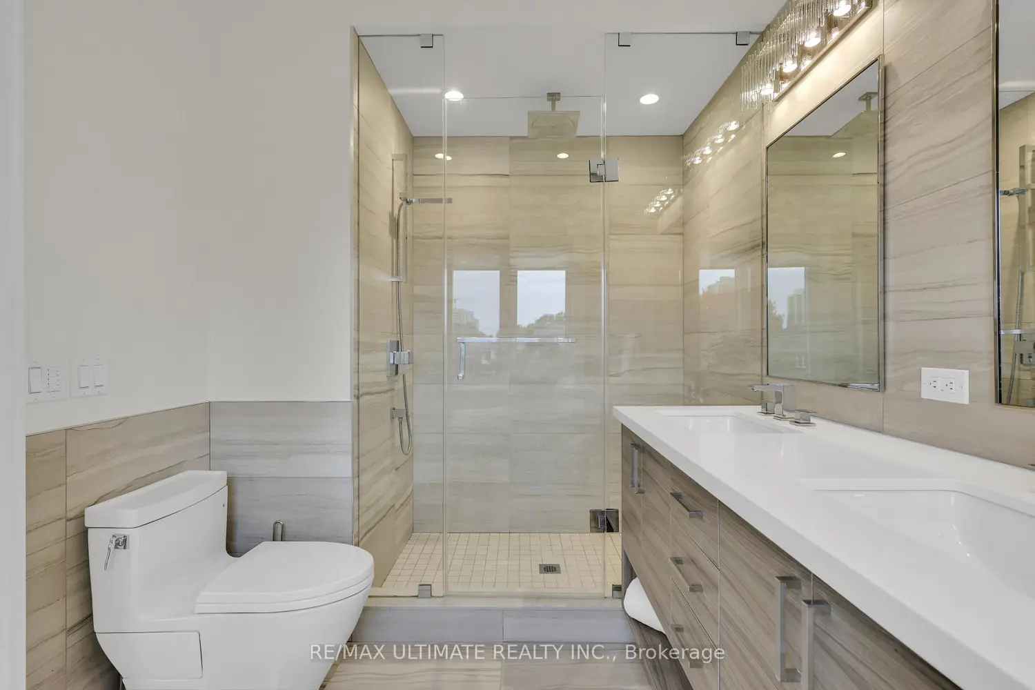 Additional image 7 of 743 Glencairn Avenue