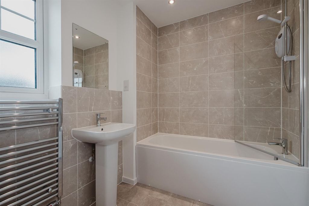 Additional image 20 of 3 bed semi-detached house to rentHampton Green, Peterborough PE7
