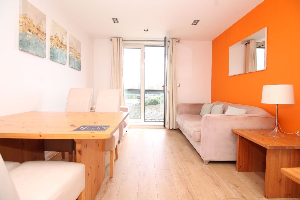 1 bed flat to rentCity Tower, Limeharbour, Canary Wharf E14