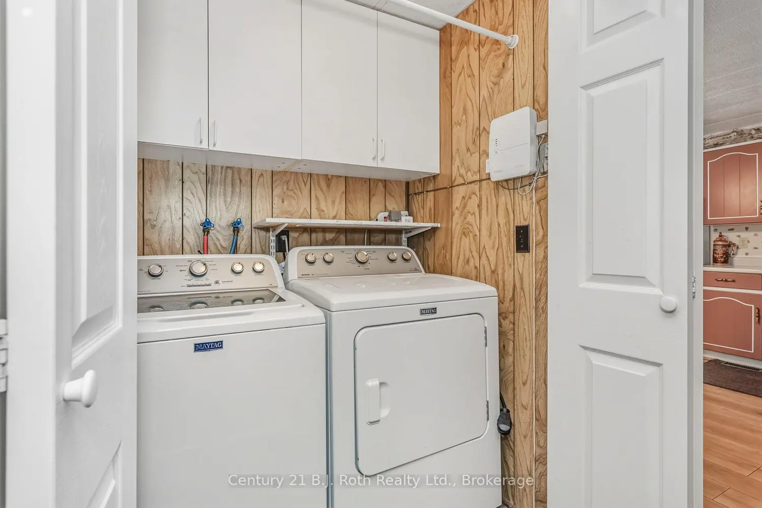 Additional image 9 of 5263 Elliott Side Road 36