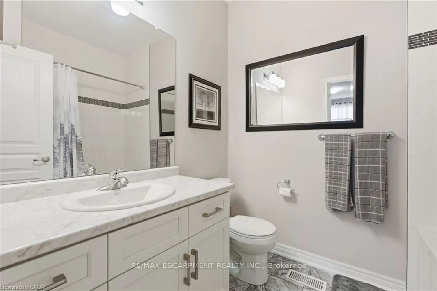 Additional image 13 of 4 Ellis Avenue