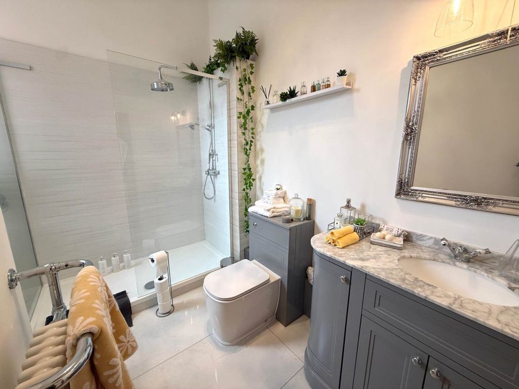 Additional image 22 of 4 bed detached house to rentWestcliffe, Southport PR8