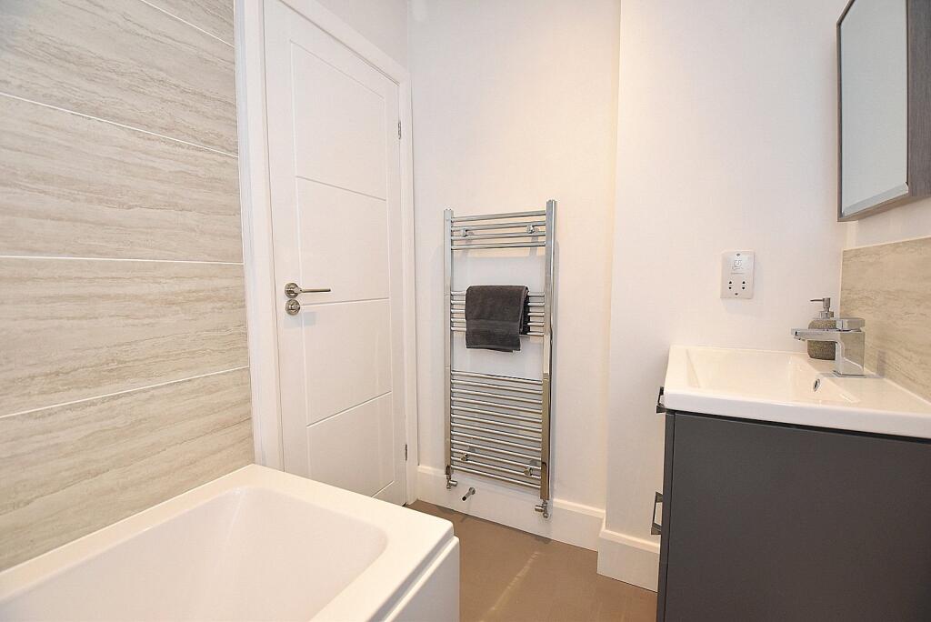 Additional image 12 of Church St, Wincanton, BA9