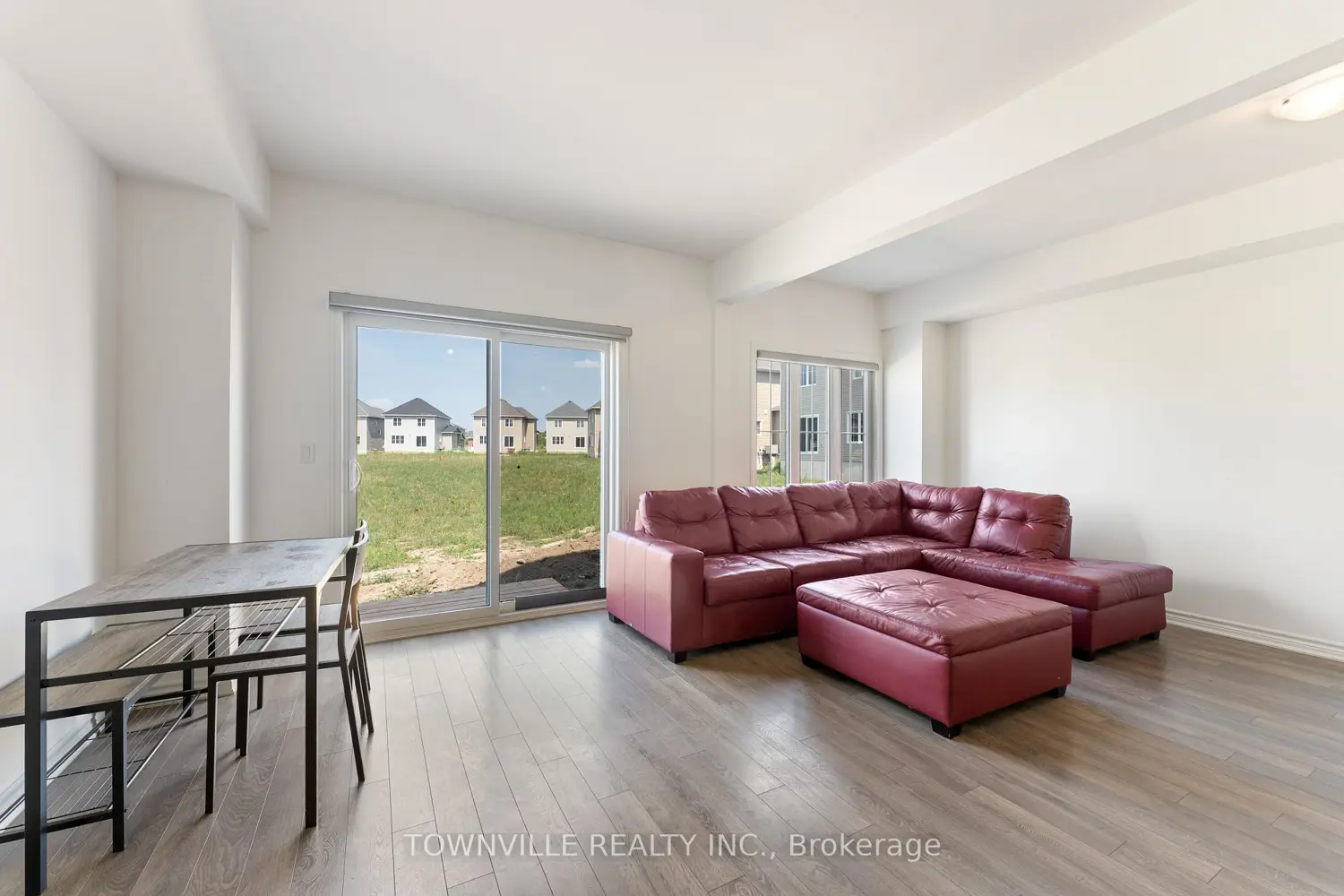 Additional image 5 of 35 Lincoln Drive