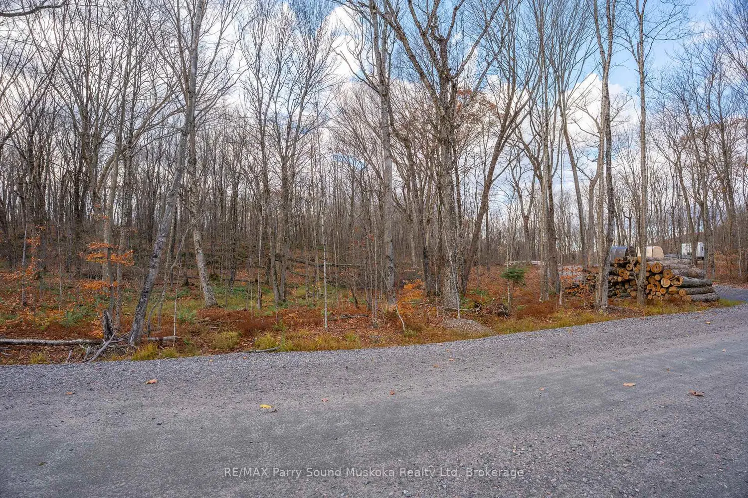 Additional image 17 of Part 7 Standing People Road