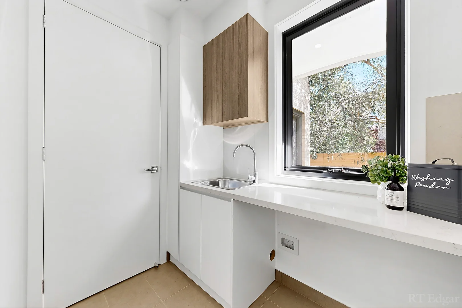 Additional image 7 of 2/39 Gillard Street, Burwood VIC 3125