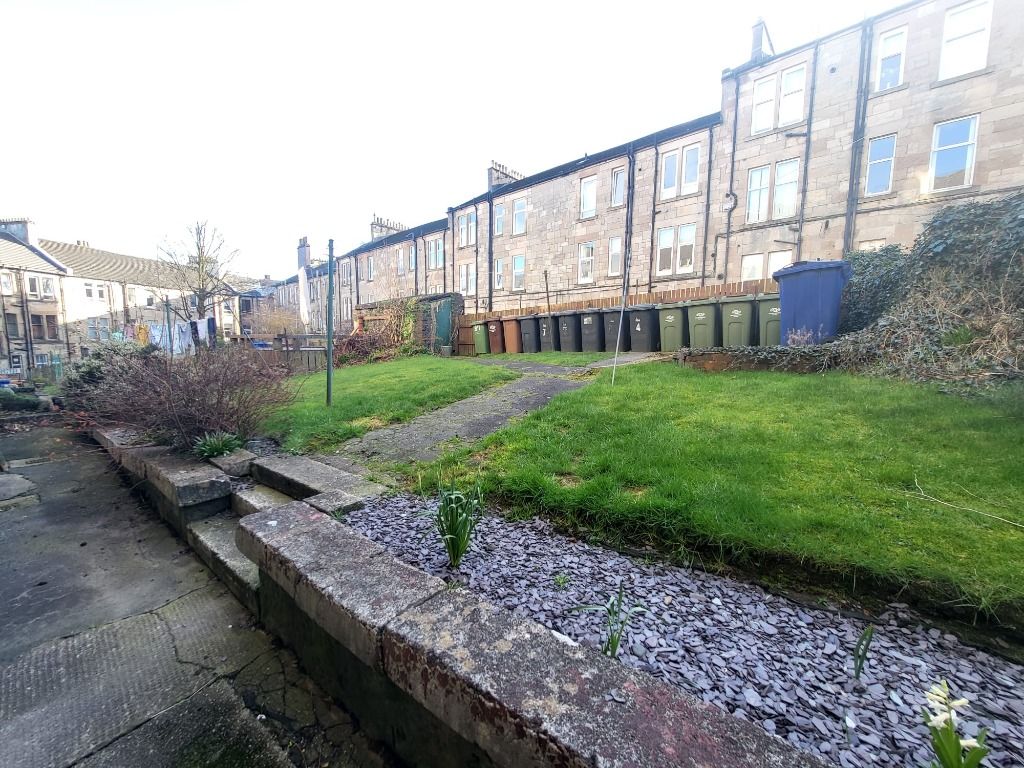 Additional image 6 of 2 bed flat to rentSouth Park Drive, Paisley, Renfrewshire PA2