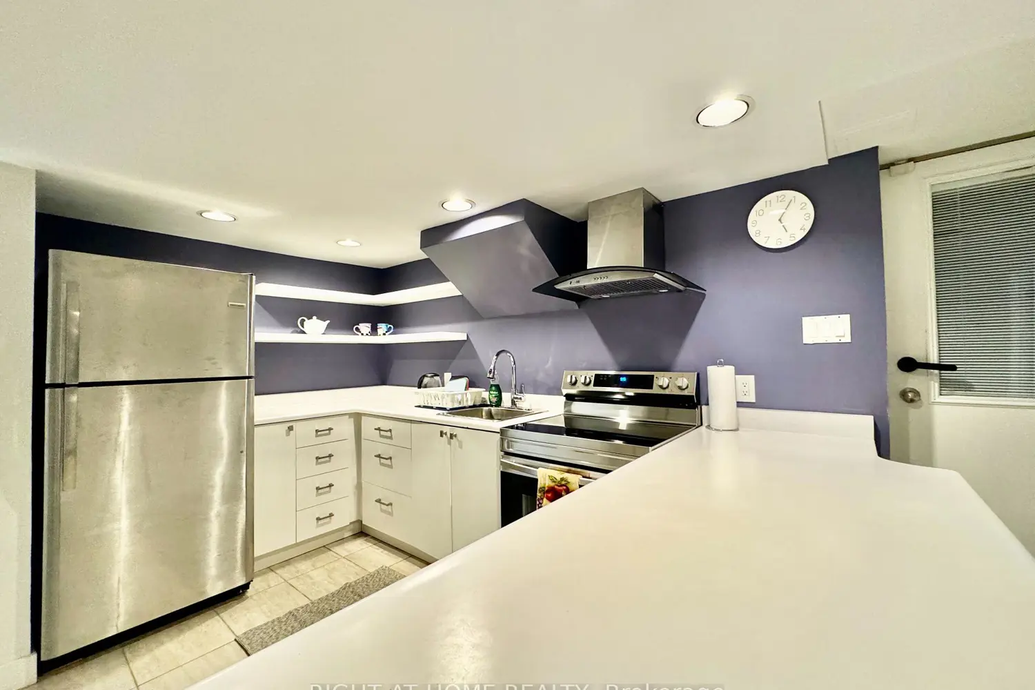 Additional image 6 of 1196 Avenue Road