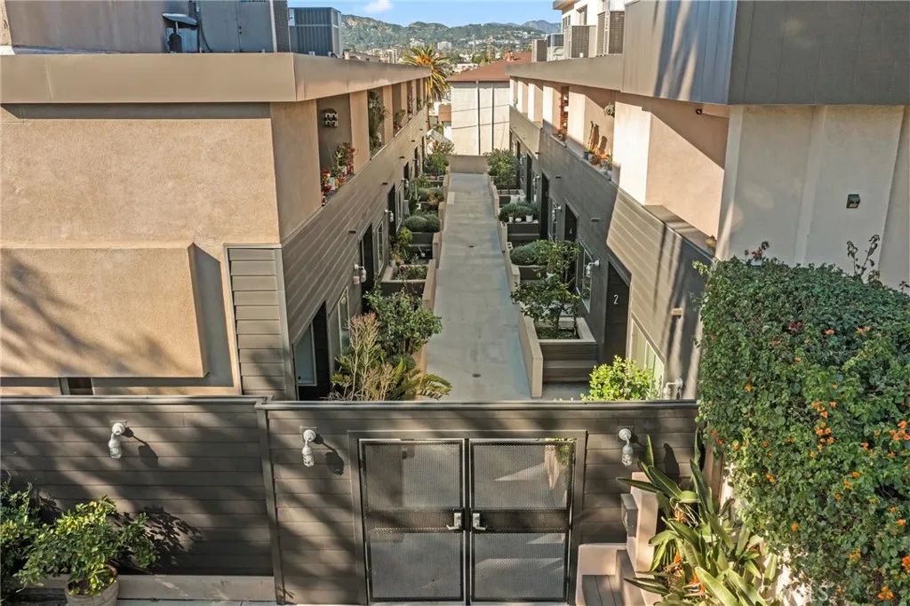 Additional image 36 of 4005 Monroe Street Unit 8, Los Angeles, CA 90029