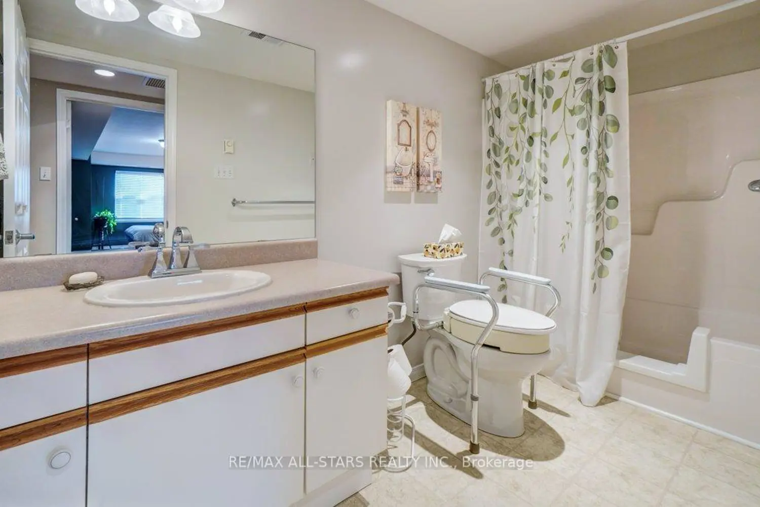 Additional image 10 of 8 Huron Street 303