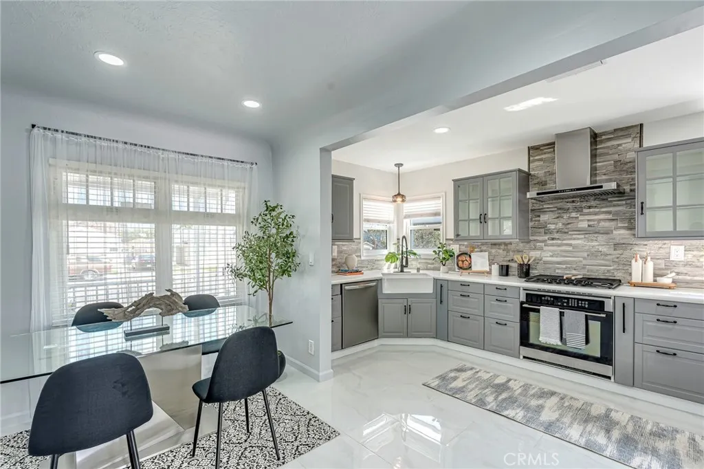 Additional image 71 of 1381 W Summerland Ave, San Pedro, CA 90732