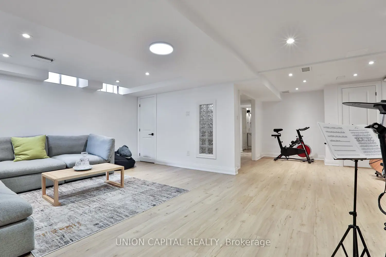 Additional image 17 of 168 Kingsbridge Garden Circle