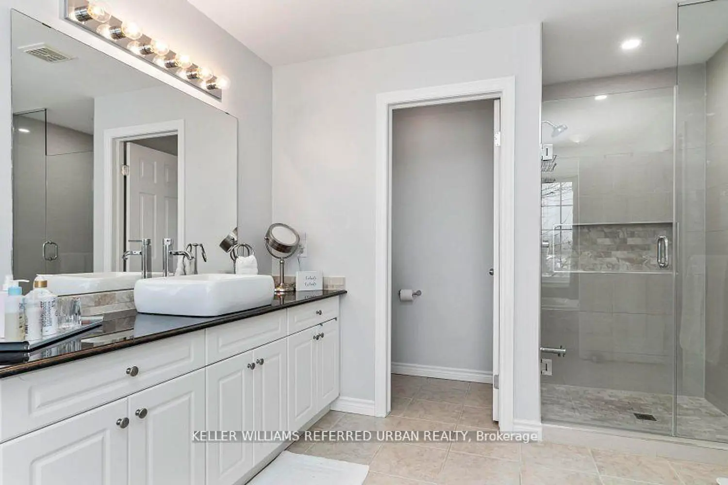 Additional image 15 of 847 Garibaldi Avenue