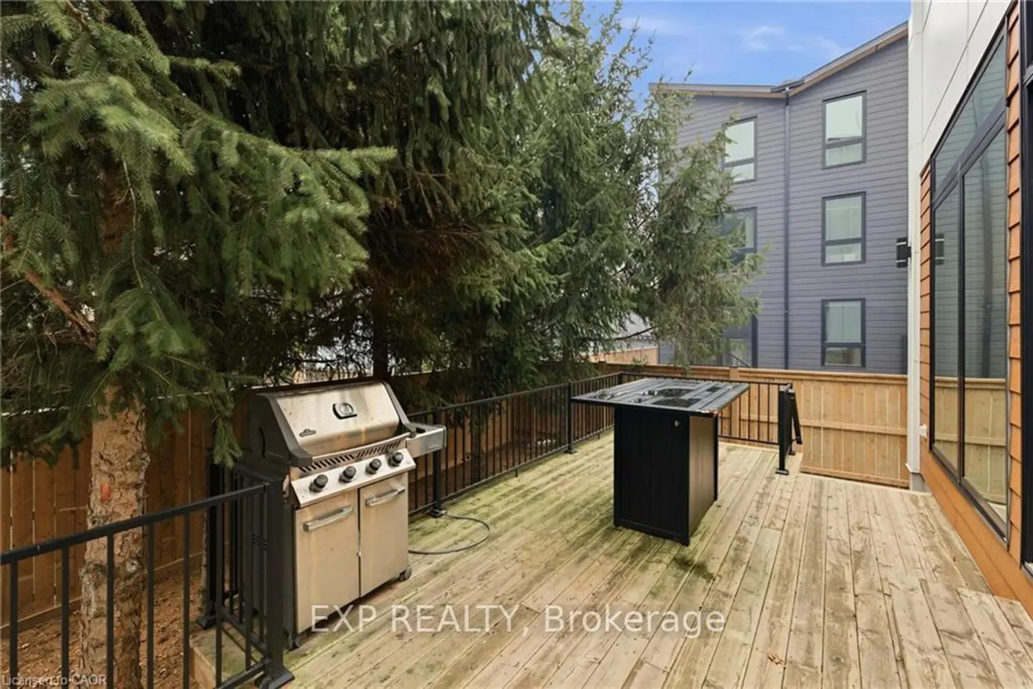 Additional image 16 of 26 Huron Street