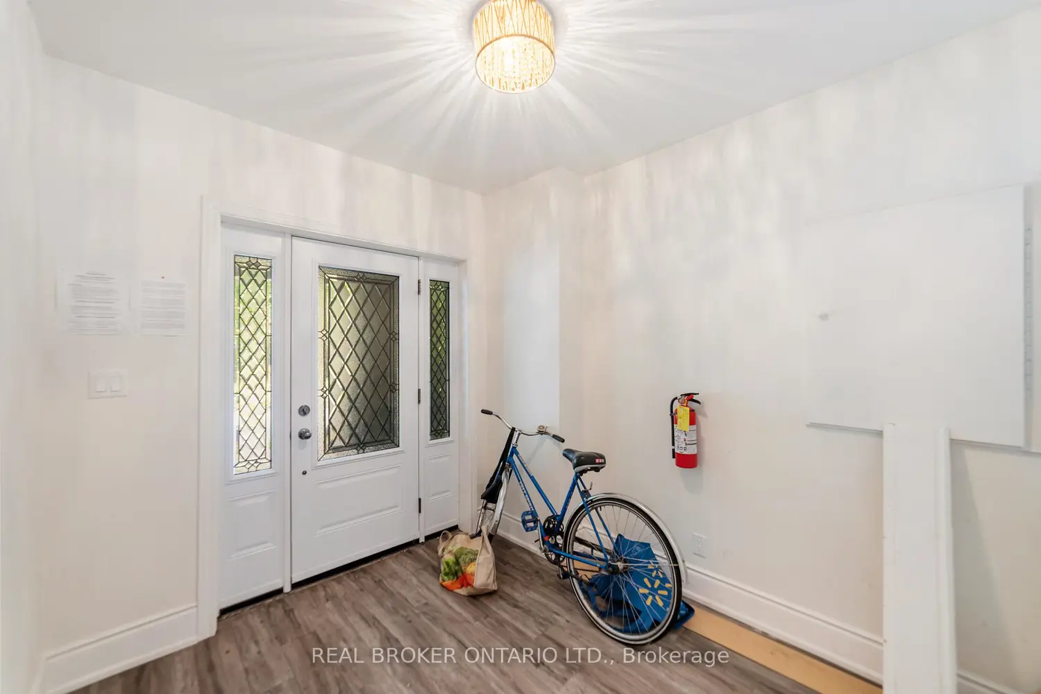 Additional image 4 of 27 Melrose Avenue