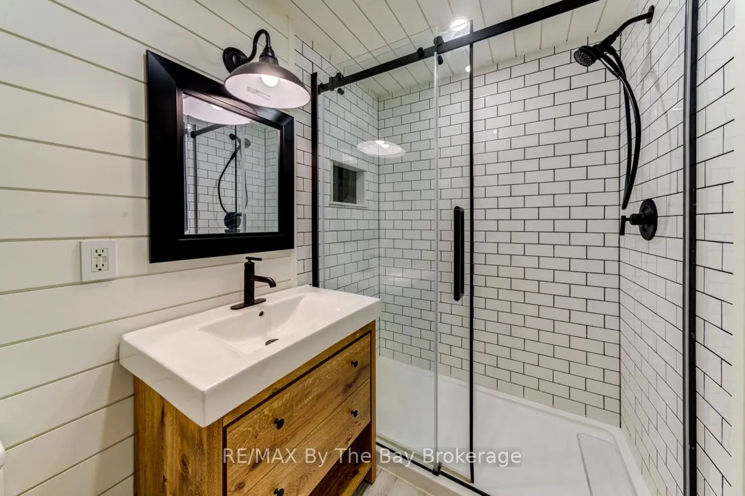 Additional image 5 of 1595 County 42 Road