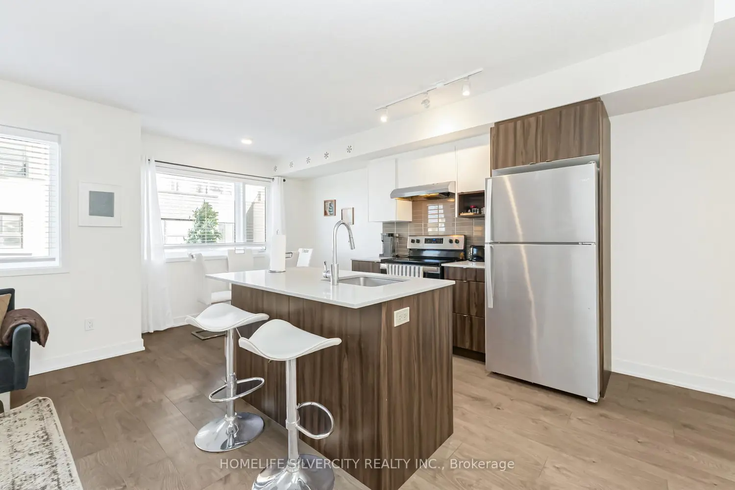 Additional image 8 of 1127 Cooke Boulevard 508