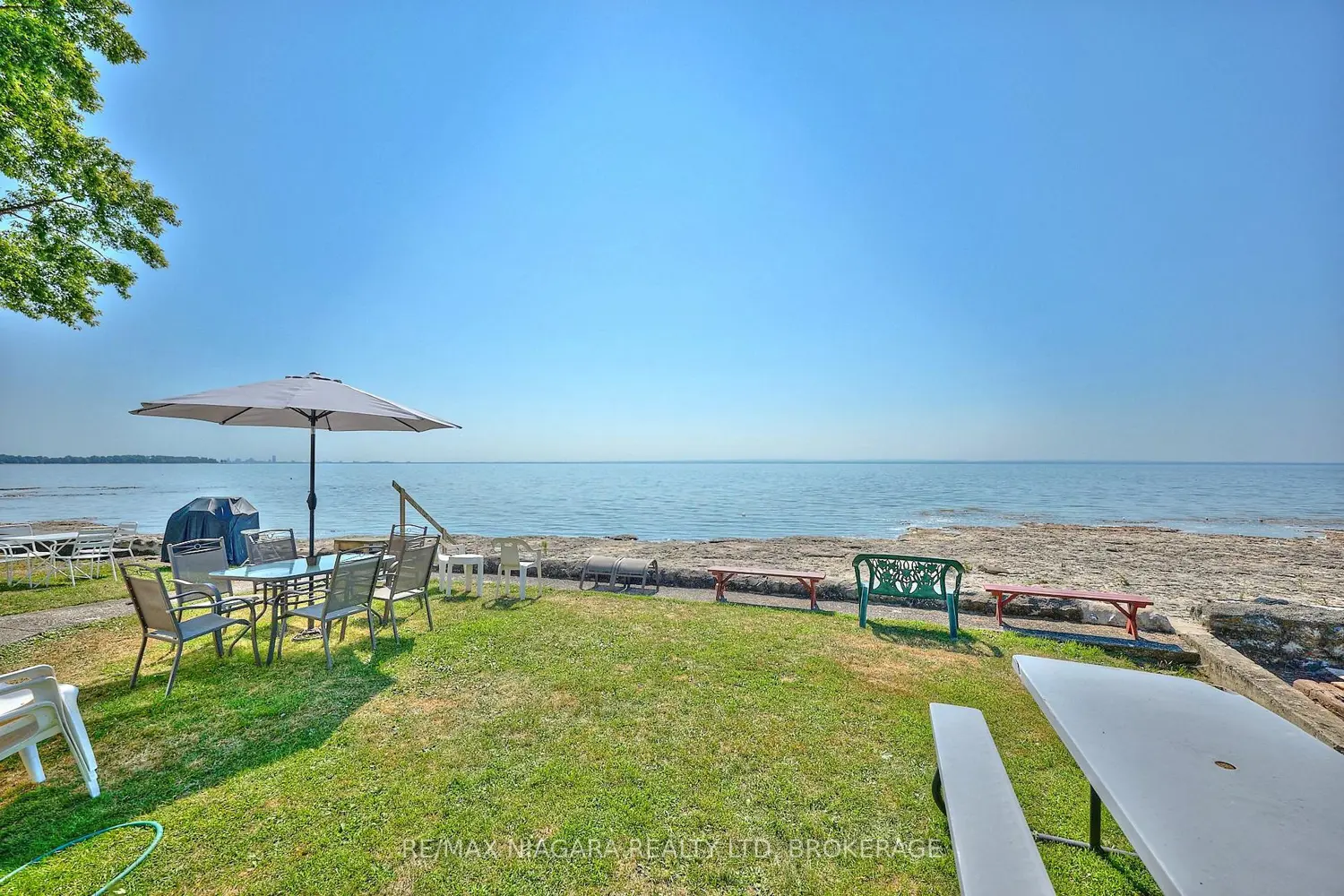 3803 Terrace Lane photo 2