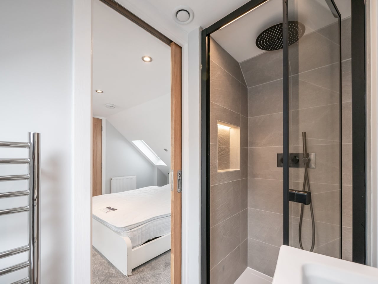 Additional image 21 of 2 Bed Flat, King's Stables Lane, EH1, N1 7GU