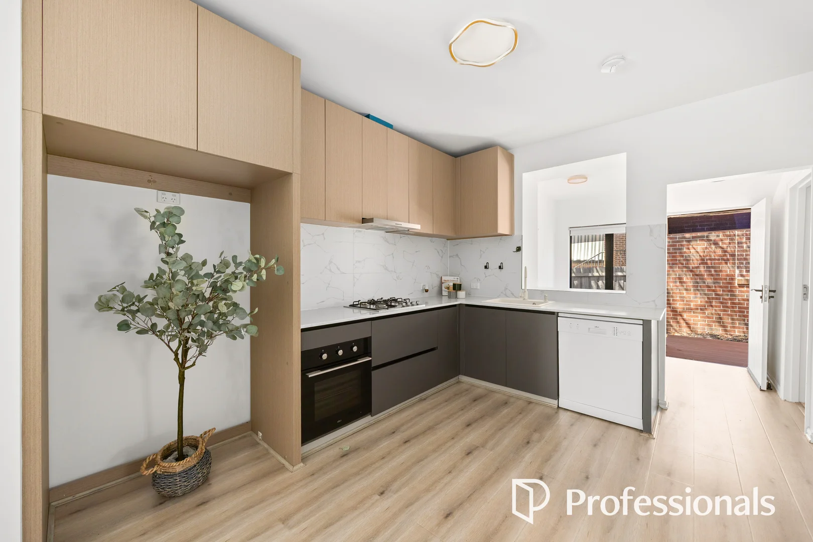 Additional image 5 of 1/1 Peacock Street, Burwood VIC 3125