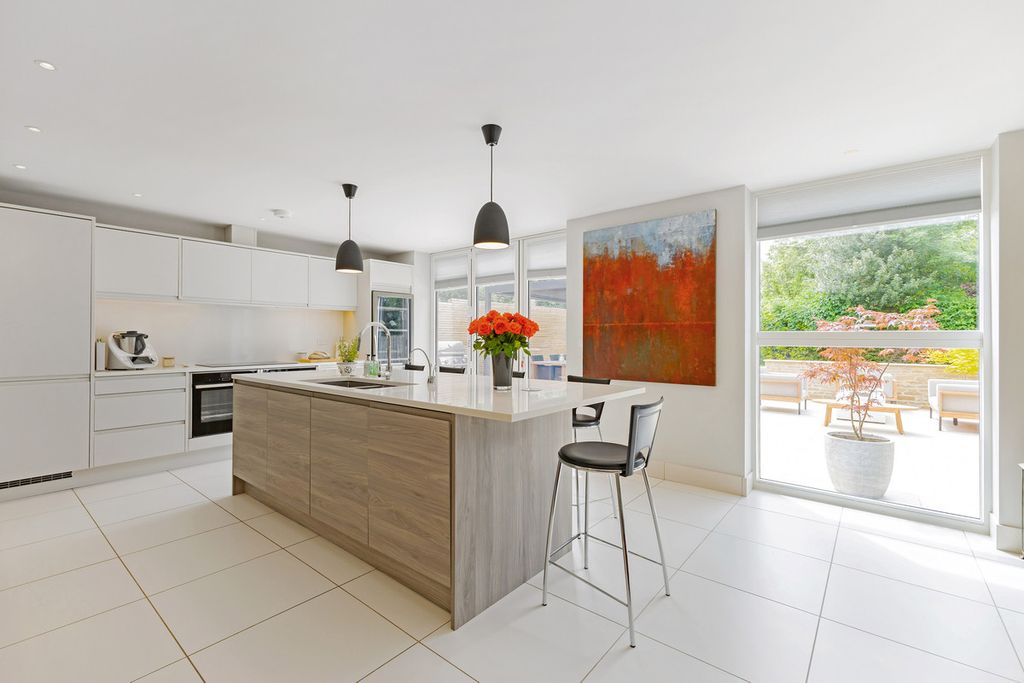 Additional image 6 of 6 bed detached house to rentCotswold Road, Oxford OX2