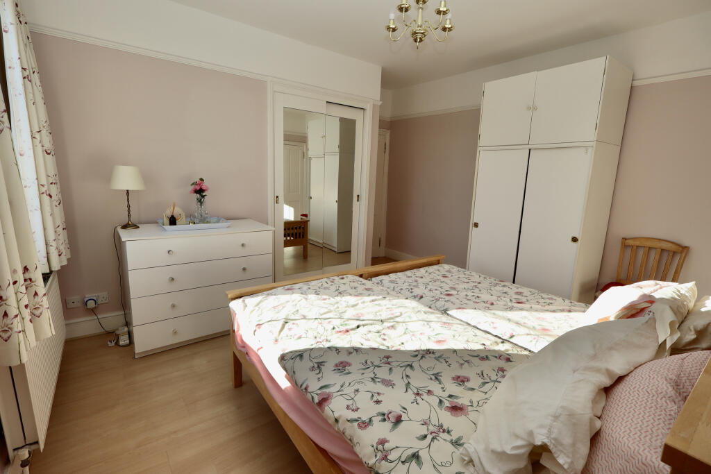 Additional image 17 of Central Wells