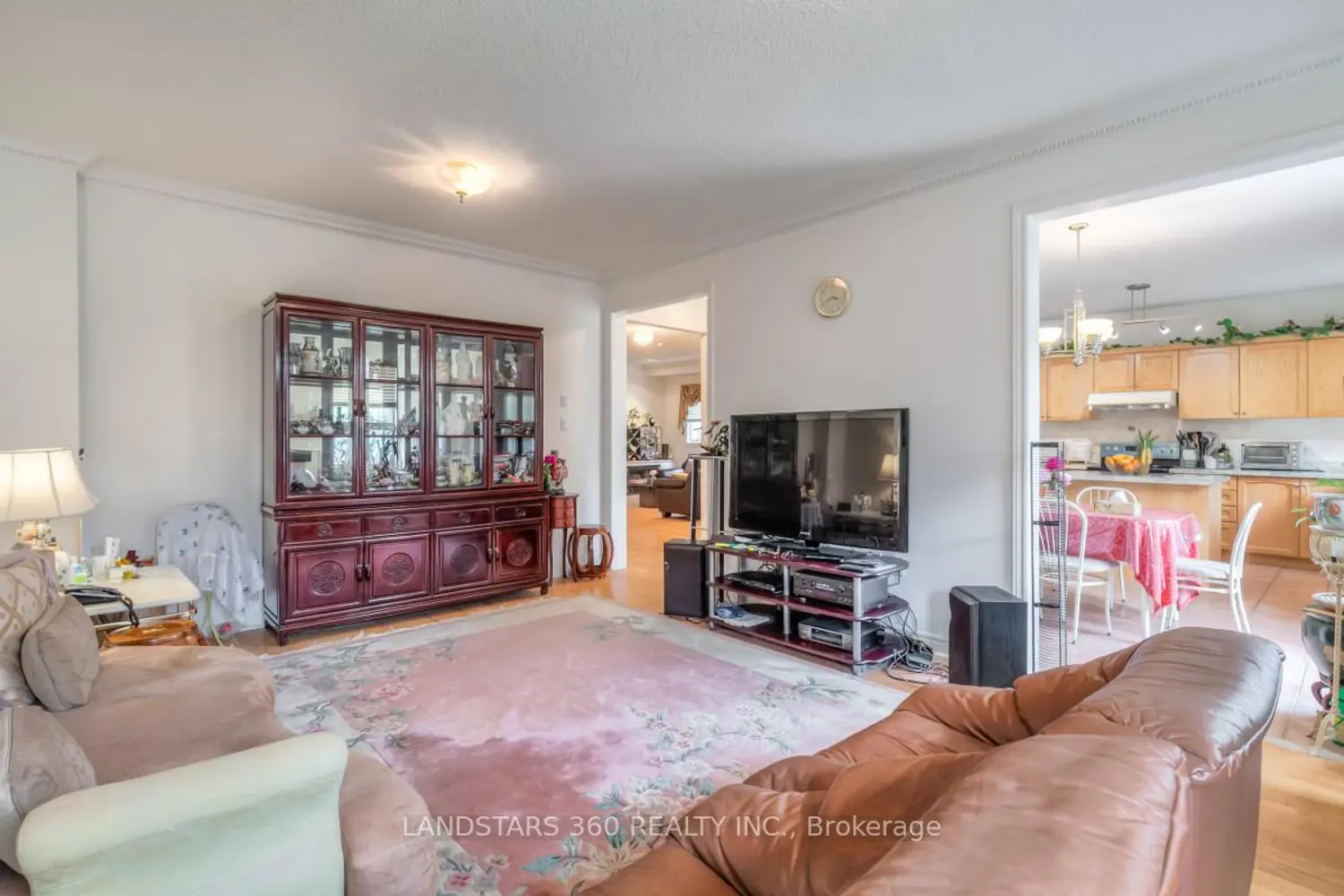 Additional image 6 of 343 Castlemore Avenue