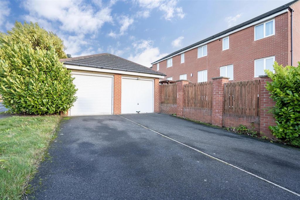 Additional image 11 of 5 bed semi-detached house to rentHarrington Way, Ashington NE63