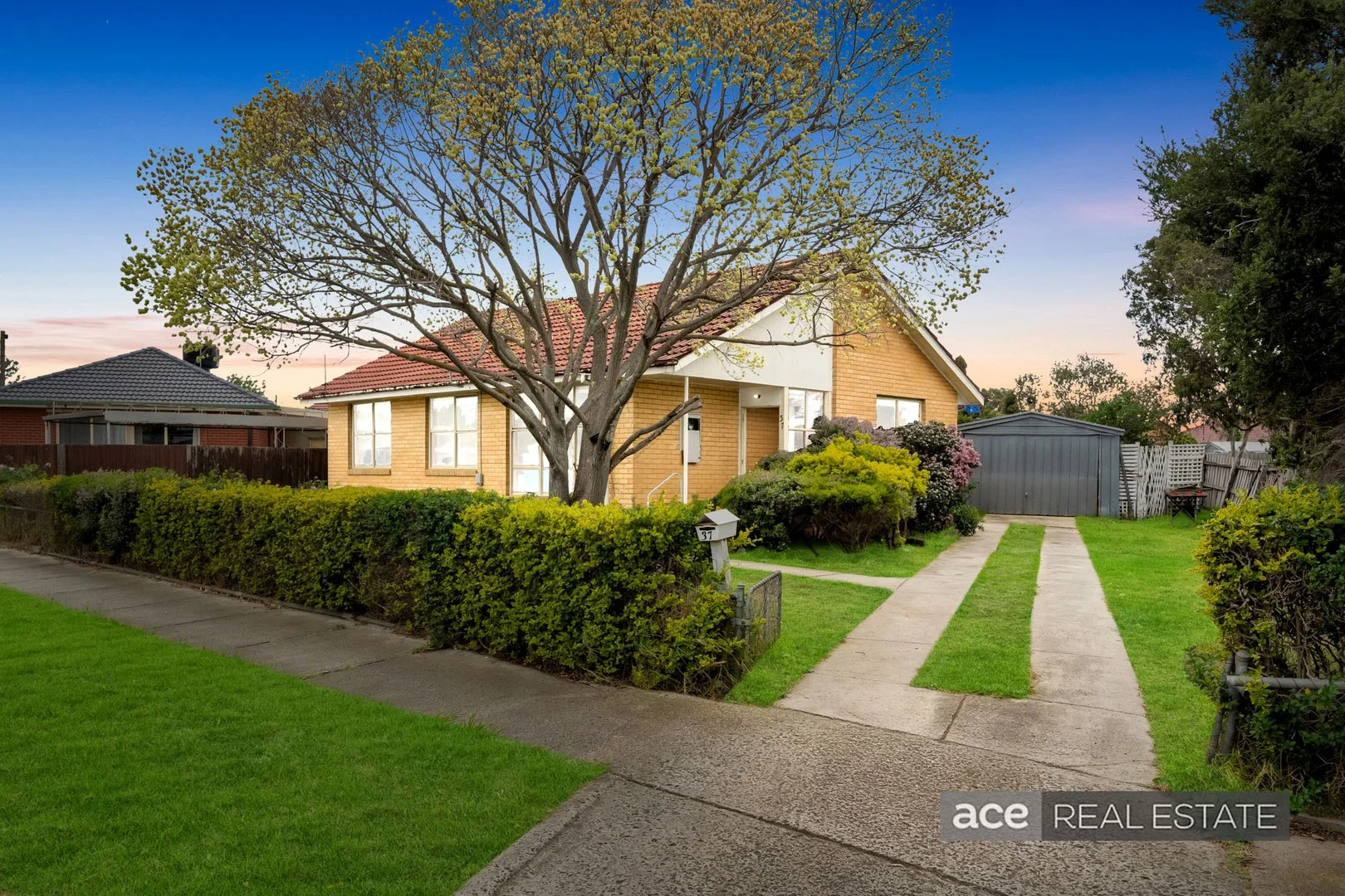 37 Whittaker Avenue, Laverton VIC 3028