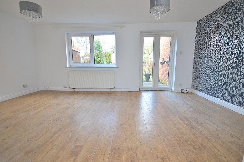 Additional image 2 of 3 bed terraced house to rentLowlands Close, Northampton NN3