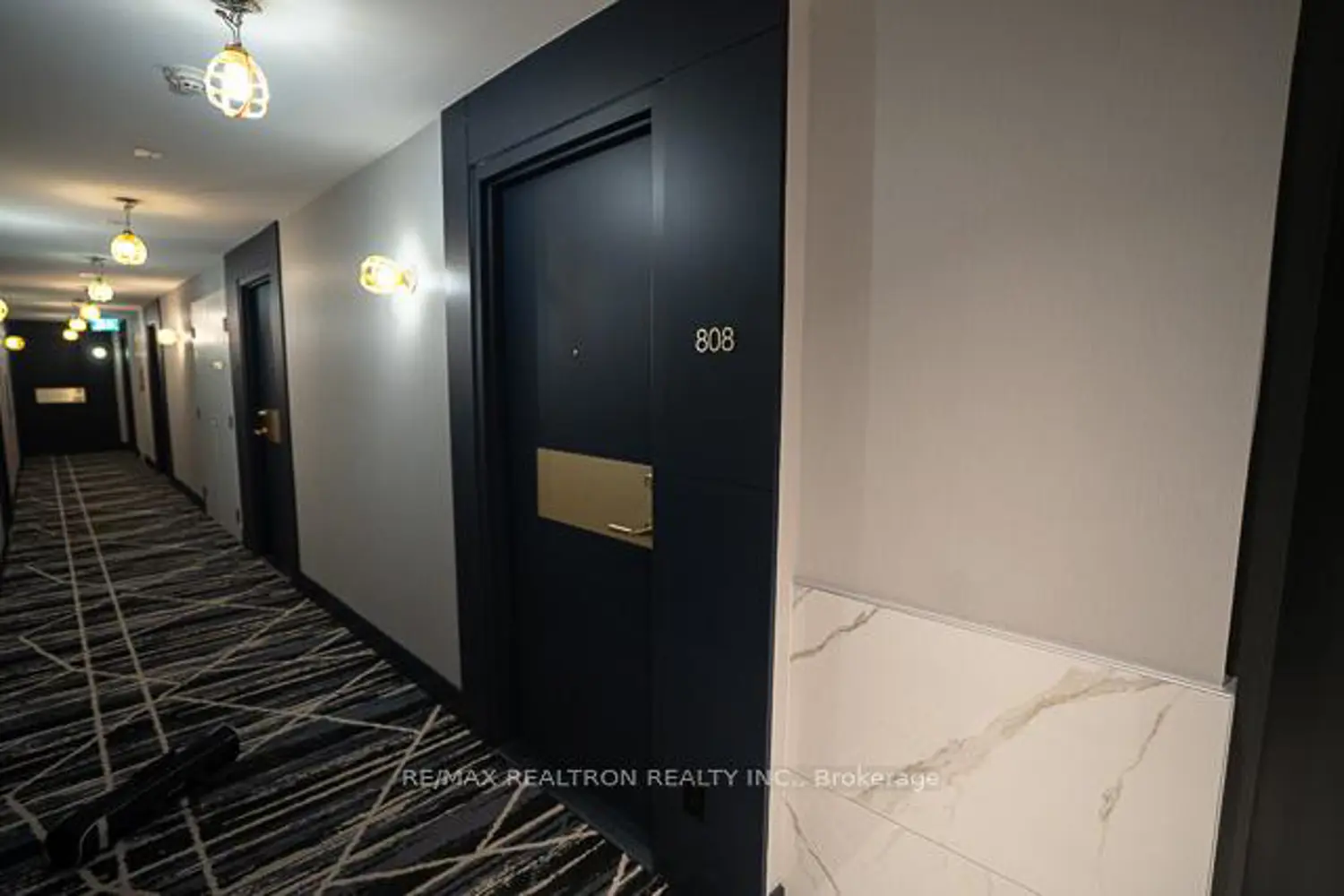 Additional image 20 of 18 Yonge Street 808