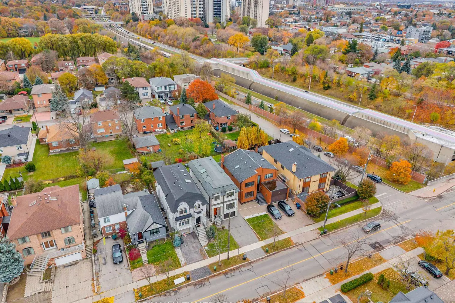 Additional image 17 of 743 Glencairn Avenue