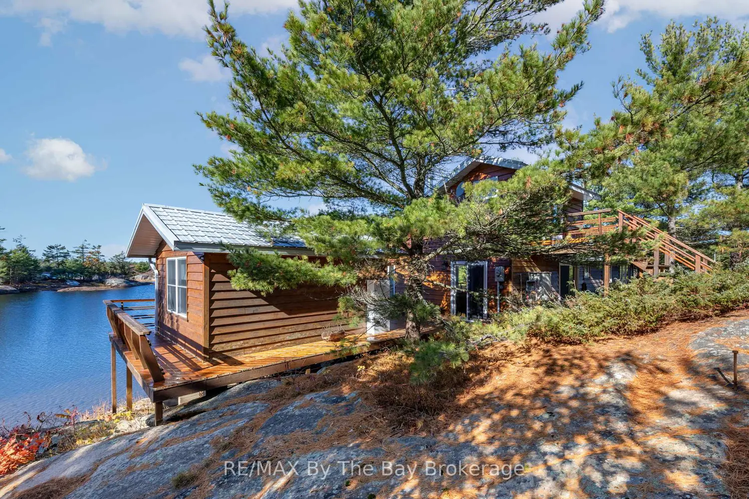 Additional image 16 of 2 Island 2890