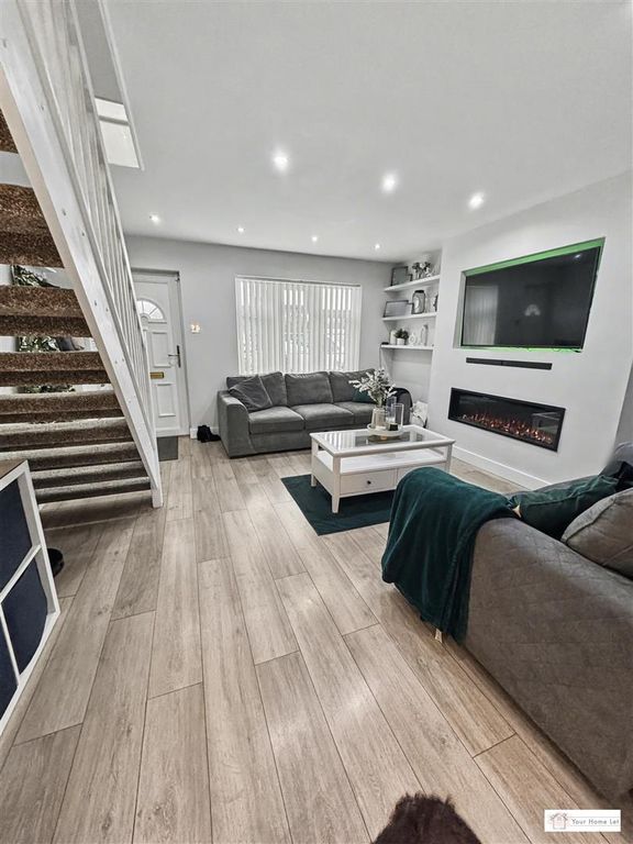 Additional image 3 of 4 bed semi-detached house to rentHolly Park Close, Plymouth PL5