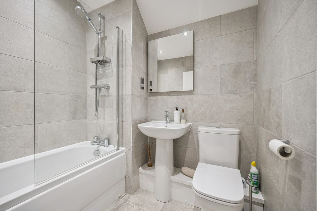 Additional image 10 of 2 bed detached house to rentCoulters Crescent, Carmunnock, Glasgow G76