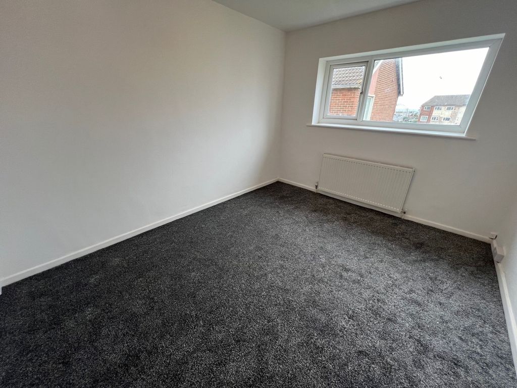Additional image 5 of 2 bed flat to rentLindsay Court, New Road, Lytham St. Annes, Lancashire FY8