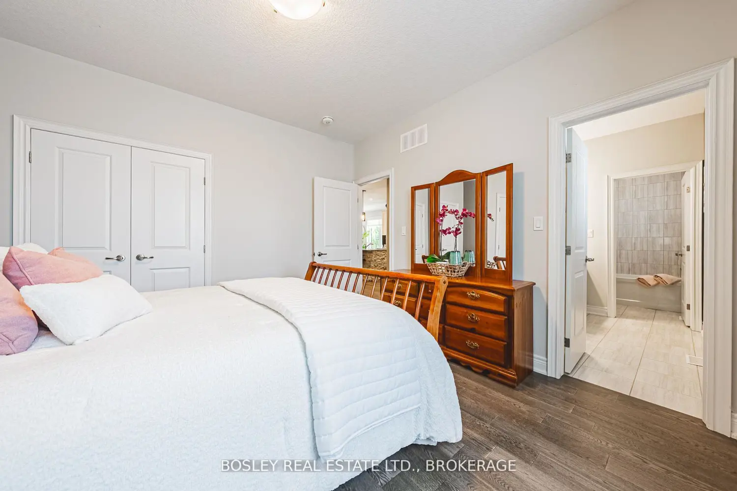 Additional image 14 of 2848 King Street 10