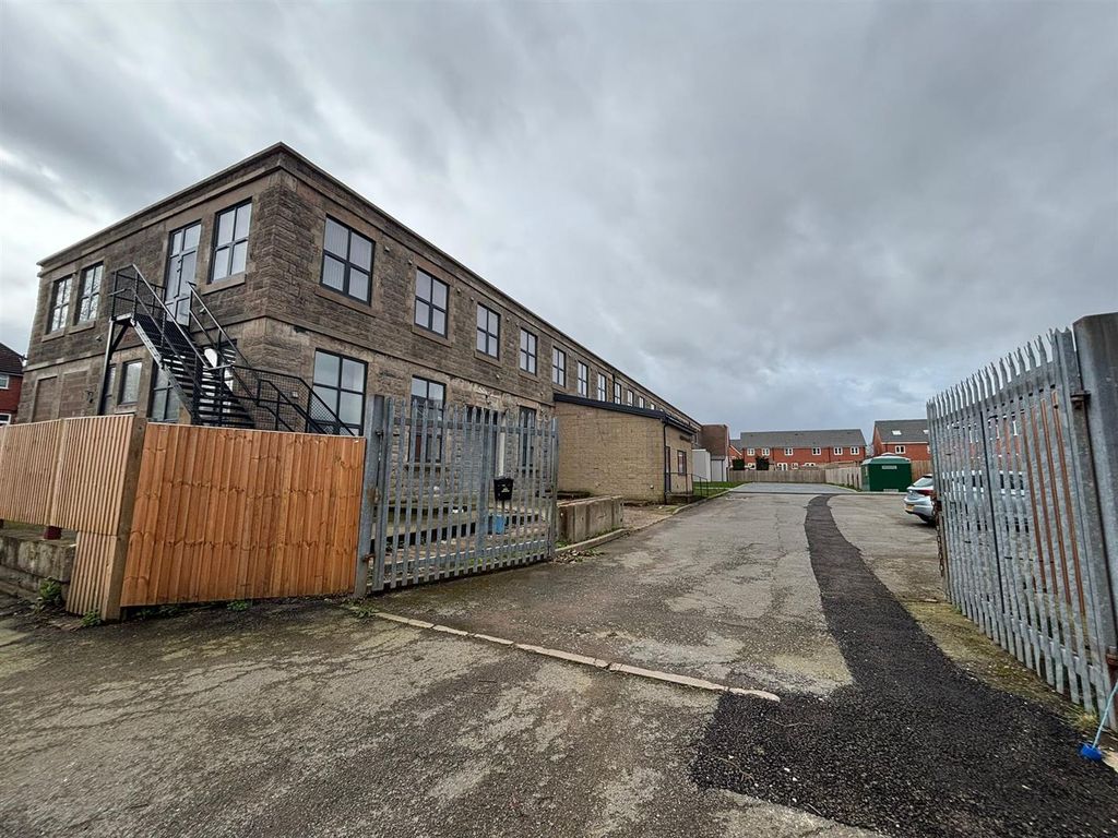 Additional image 24 of 25 bed block of flats to rentSedgley Road West, Tipton DY4