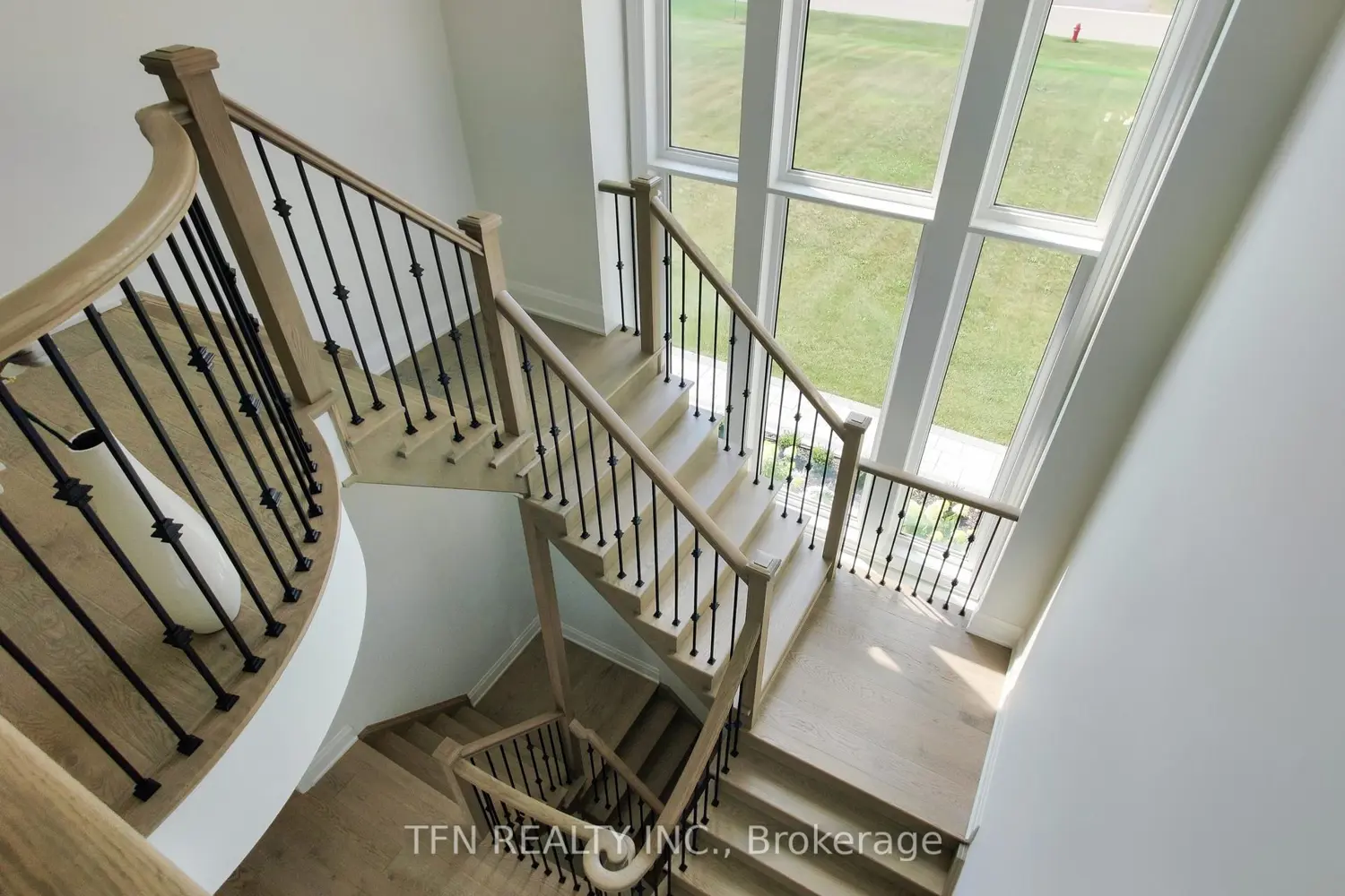 Additional image 8 of 258 Amos Drive