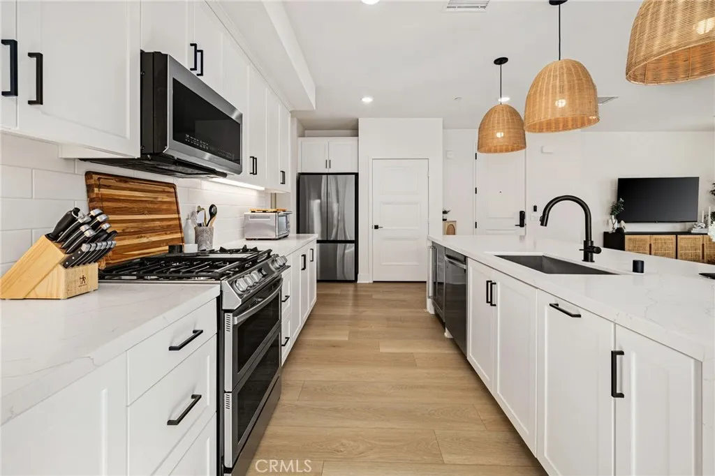 Additional image 5 of 16175 Dawn Way Unit 302, Tustin, CA 92782