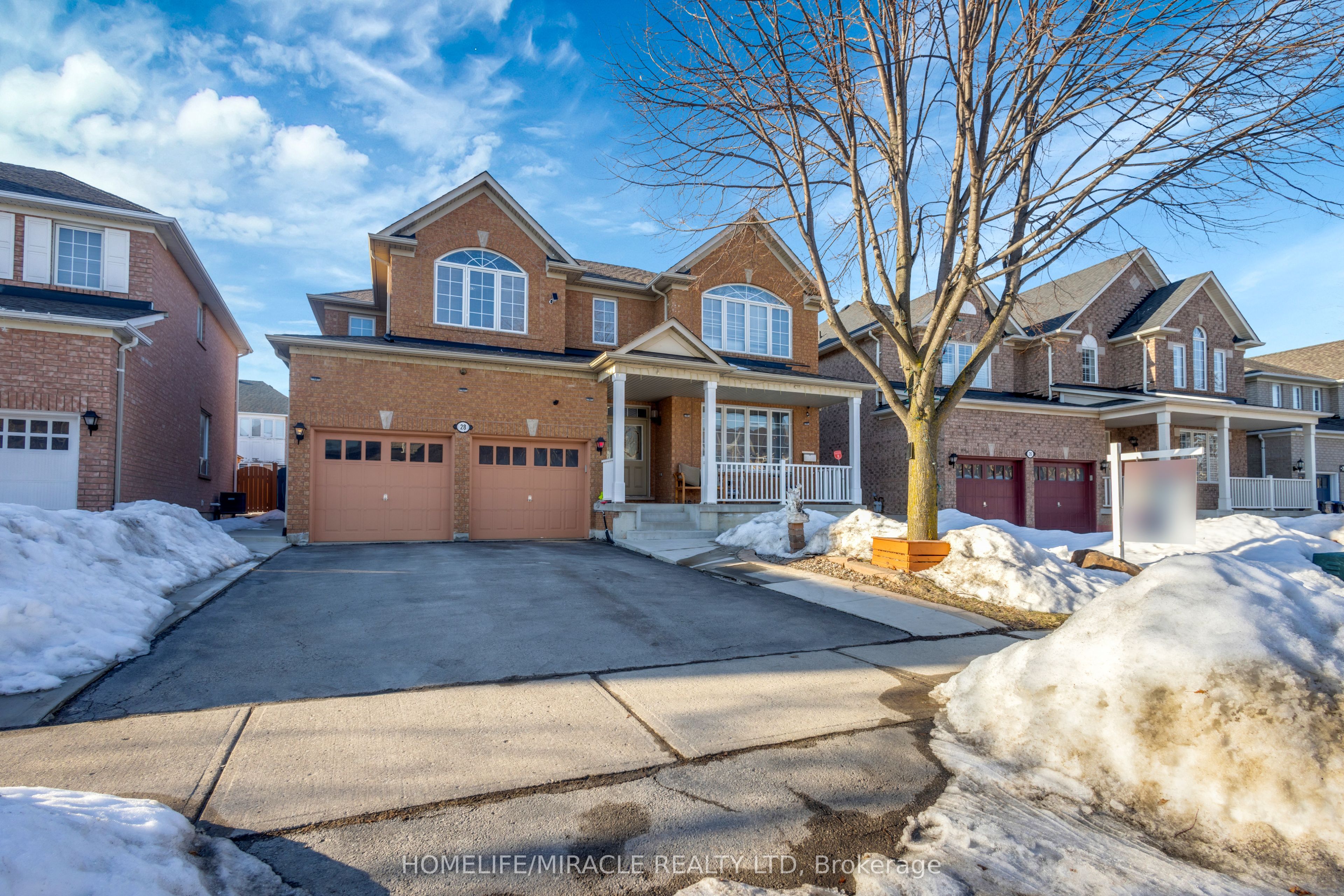28 Latania Boulevard, Brampton, ON, L6P 1S9