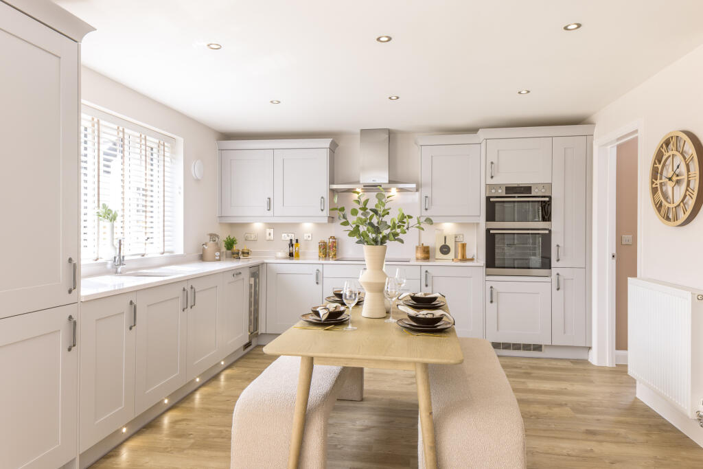 White Post,
Stratton On The Fosse,
Midsomer Norton,
Somerset,
BA3 4QA