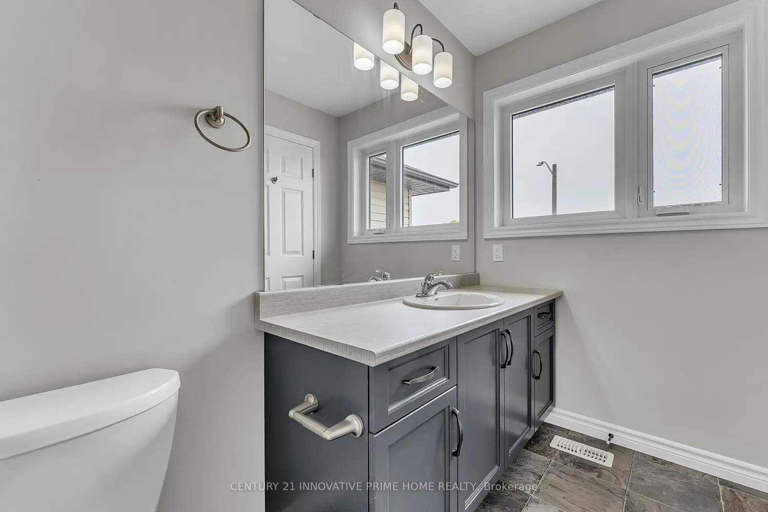 Additional image 16 of 14 Ledgerock Court