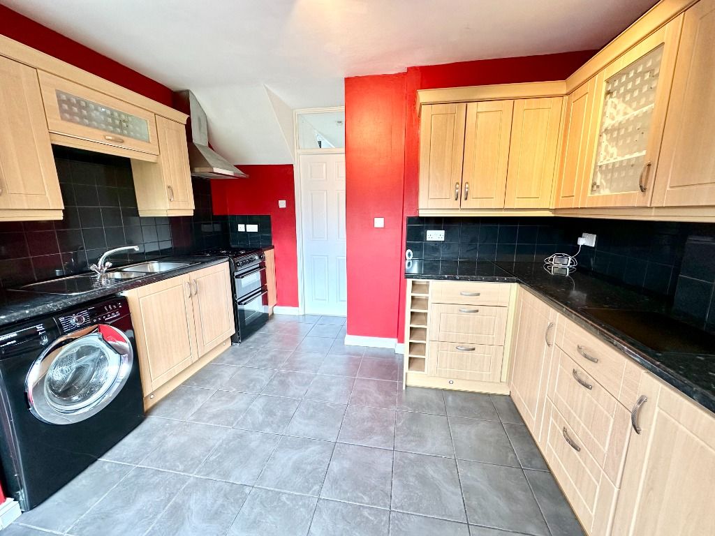 Additional image 8 of 3 bed semi-detached house to rentArcherhill Road, Knightswood, Glasgow G13