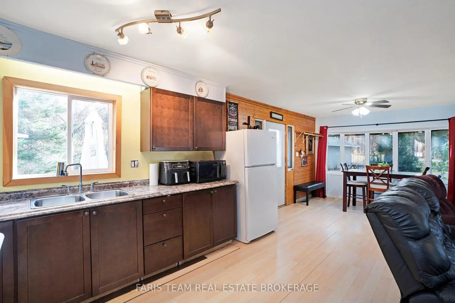 2235 Ron Jones Road E5 photo 4