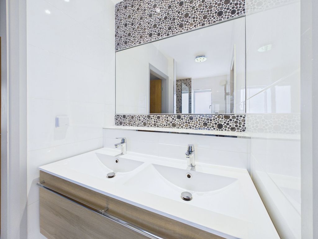 Additional image 21 of 6 bed detached house to rentDore Lodge Gardens, Sheffield S17