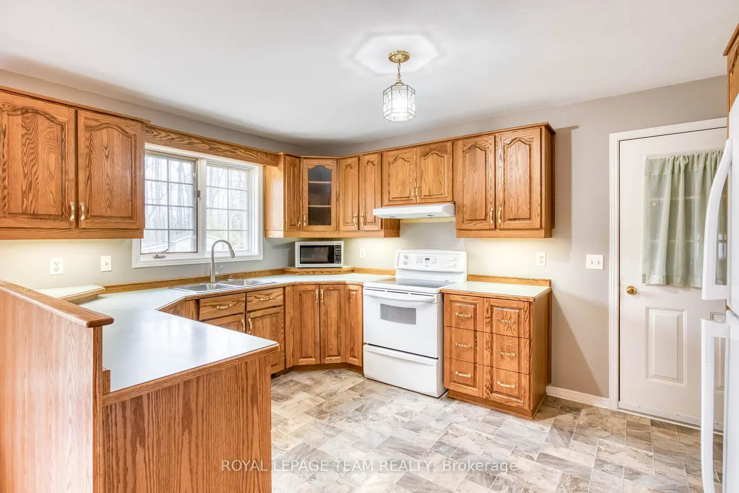 Additional image 6 of 188 Hemlock Drive